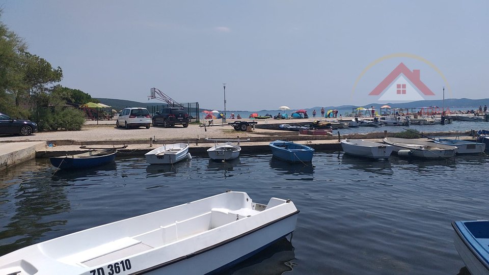 Baugrundstück zum Verkauf in Glavica, in der Nähe von Sukošan, Gespanschaft Zadar