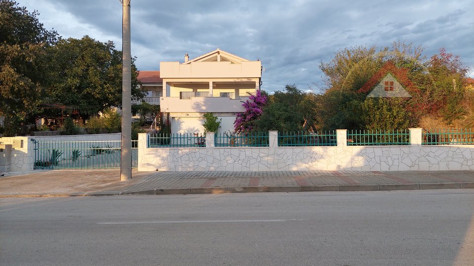 Detached house for sale in Polača near Zadar