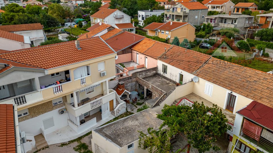 Old stone terraced house for sale in Turanj, second row from the sea and with a sea view, Zadar, Dalmatia, Zadar County, Croatia