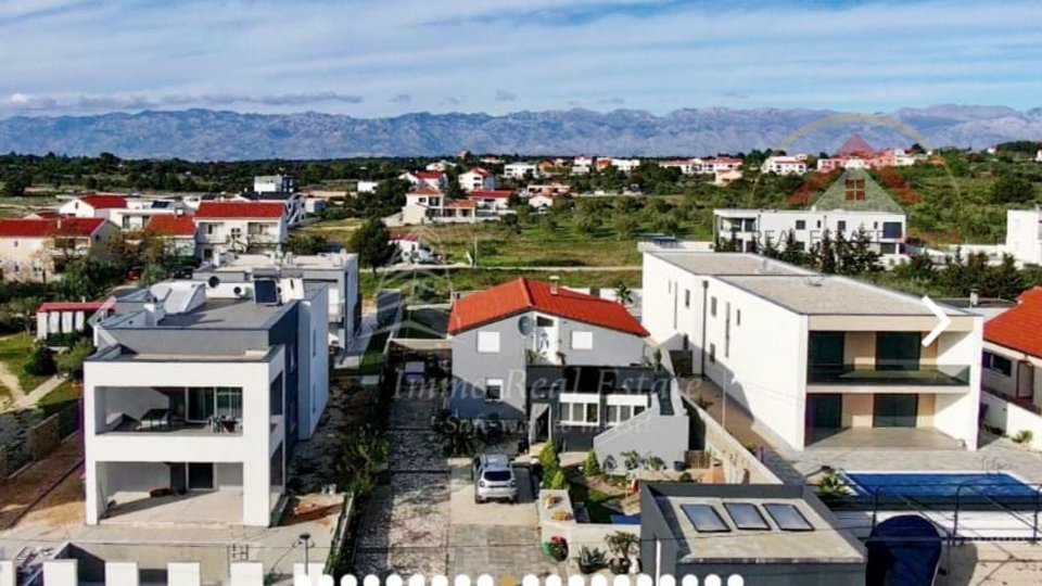 Haus zum Verkauf in Vrsi, Gespanschaft Zadar, Dalmatien, Kroatien