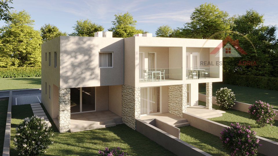 Prodaje se kuća u nizu, dvoetažni trosobni stan sa vrtom, Vodice, Šibenska županija, Hrvatska