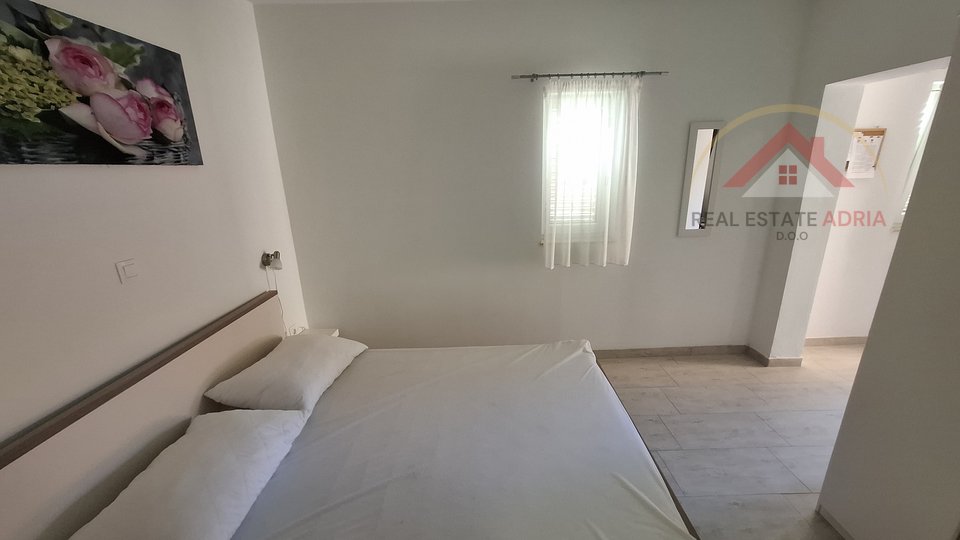 For sale house in Biograd na Moru with three furnished one-room apartments, Dalmatia, Zadar County