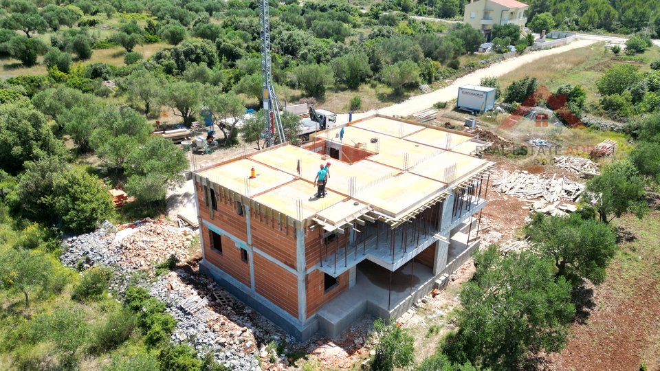 PENTHOUSE-Wohnung zum Verkauf mit Meerblick und Dachterrasse in Turnje, in der Nähe von Biograd na Moru, Gespanschaft Zadar