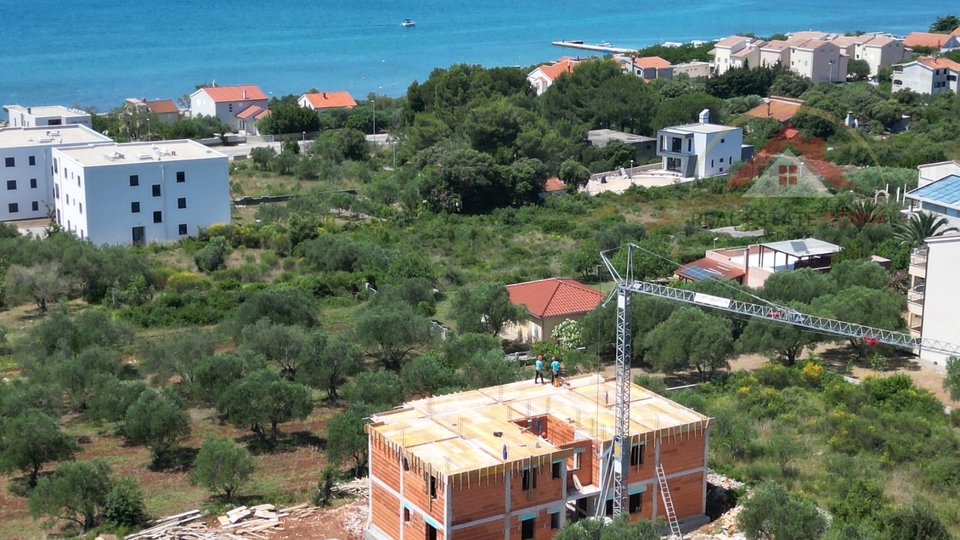 PENTHOUSE-Wohnung zum Verkauf mit Meerblick und Dachterrasse in Turnje, in der Nähe von Biograd na Moru, Gespanschaft Zadar