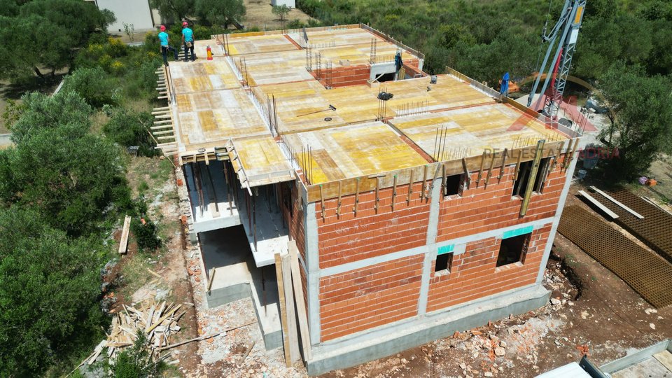 Wohnung mit Garten zu verkaufen, Neubau, Turanj, in der Nähe von Zadar, Gespanschaft Zadar